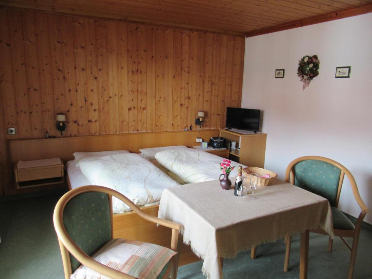 Haus Elfriede Hotel Reit im Winkl Buitenkant foto